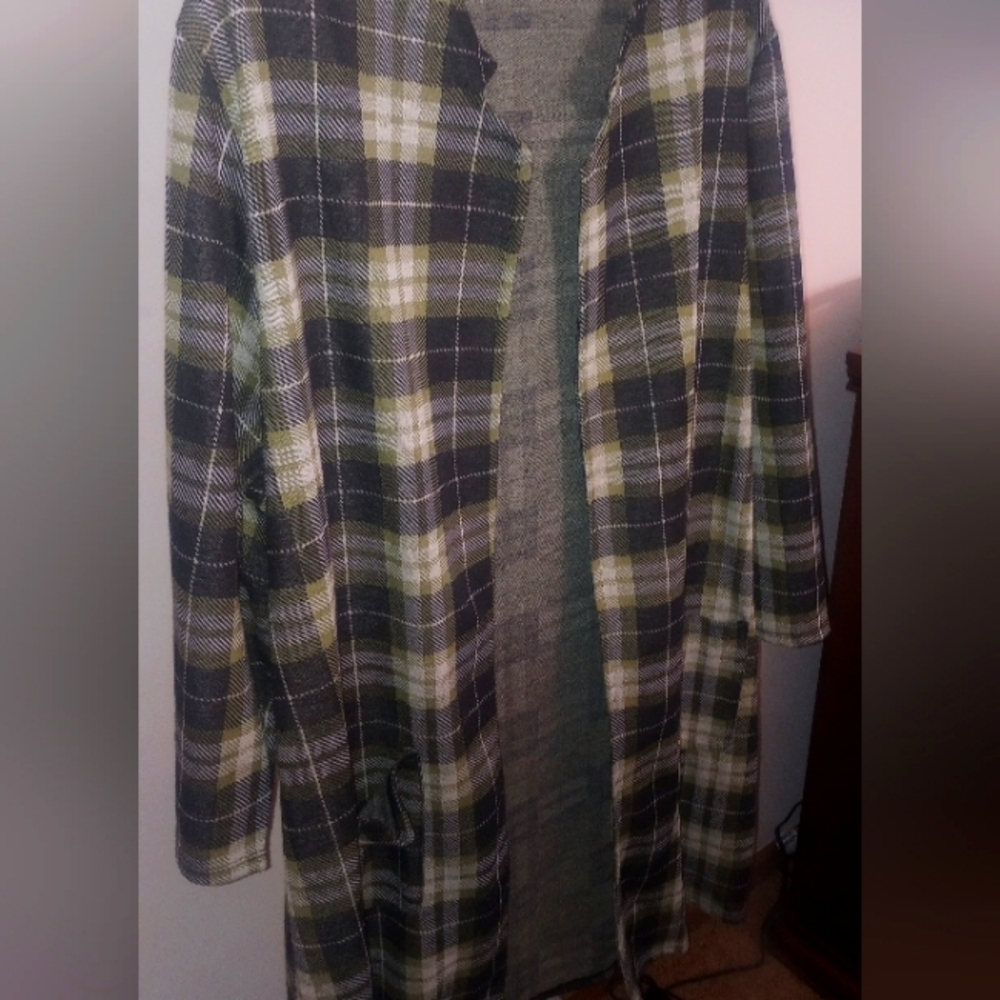 Woman's knee length cardigan
